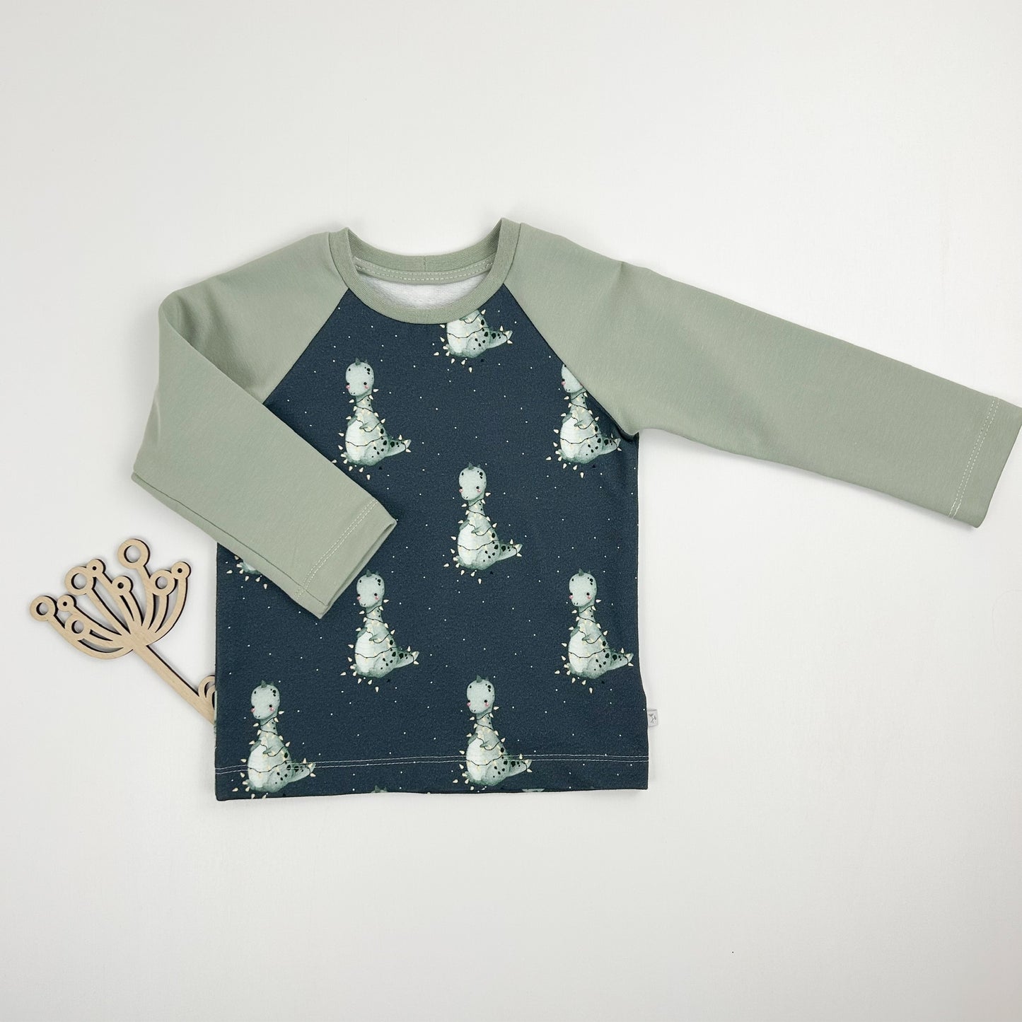Pullover Dino Lichterkette
