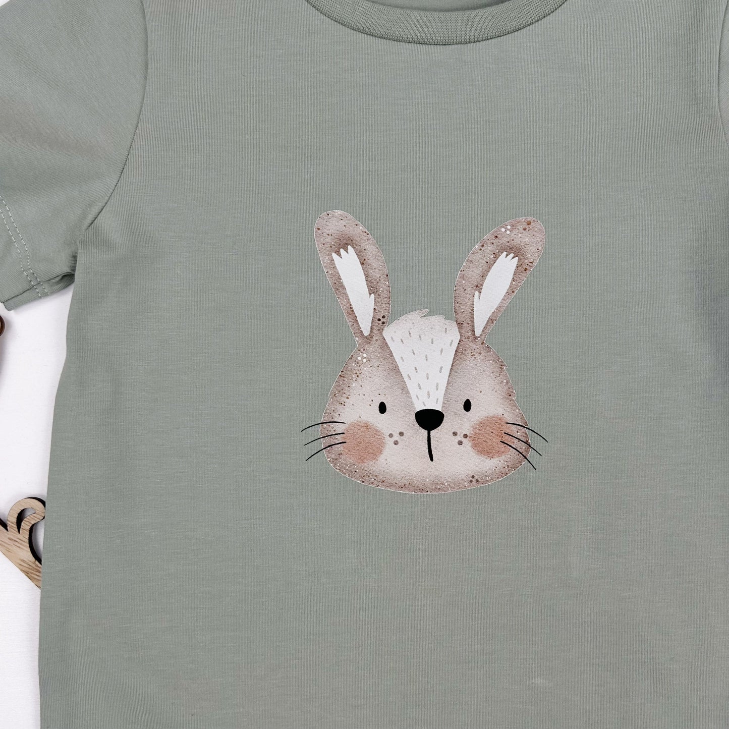 Hasenzauber – Kinder T-Shirt mit süßem Hasenmotiv