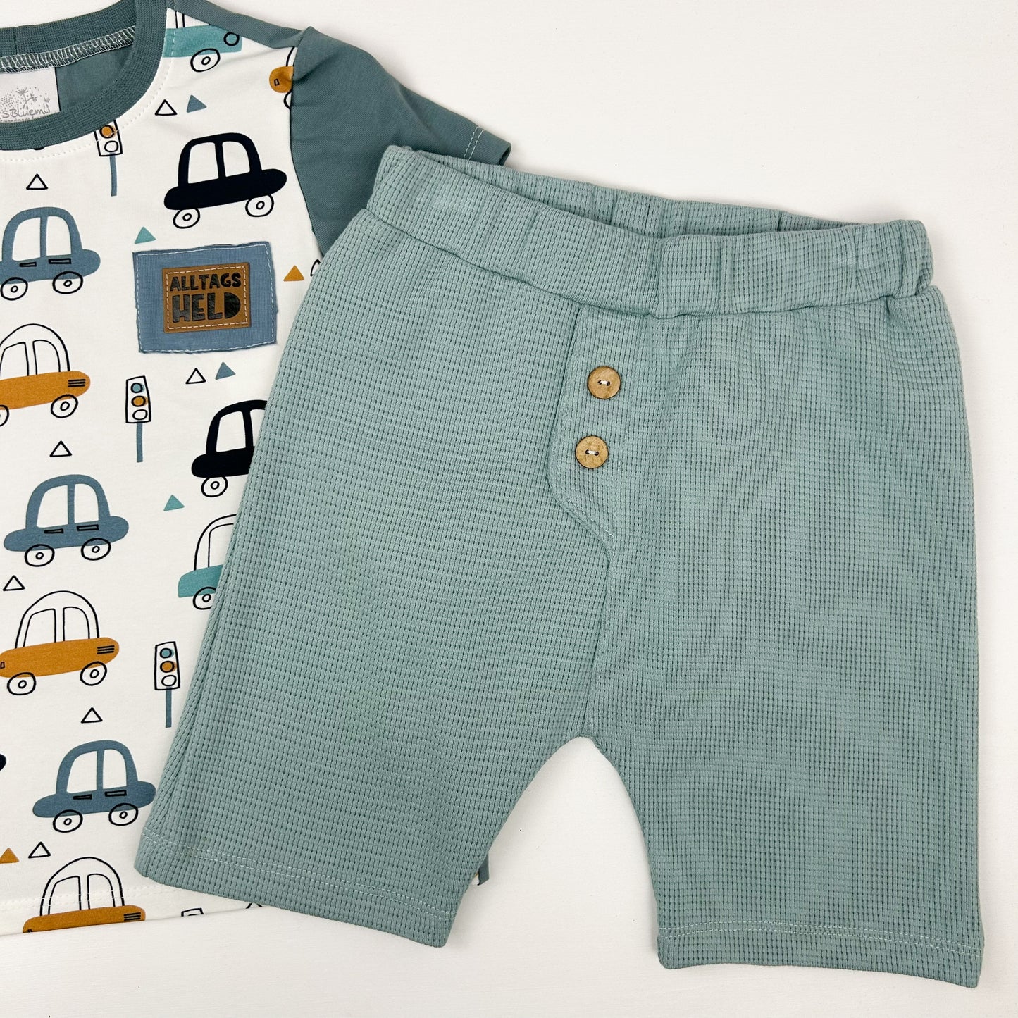 Alltagsheld – Shirt für kleine Autofans