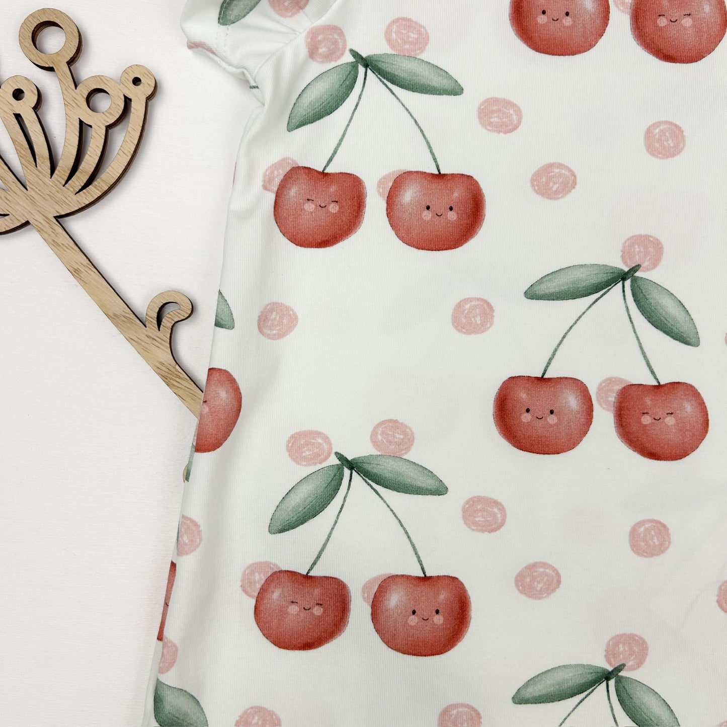 Kirschenglück – verspieltes Shirt für kleine Früchteliebhaberinnen