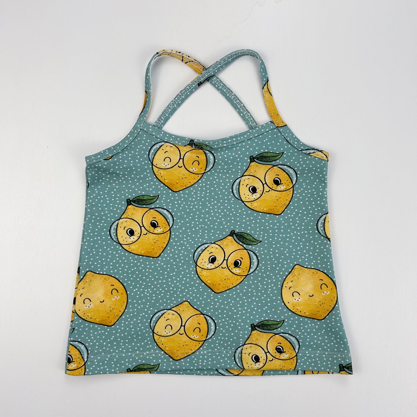 Zitronenliebe – Sommertop mit fröhlichem Lemon-Print