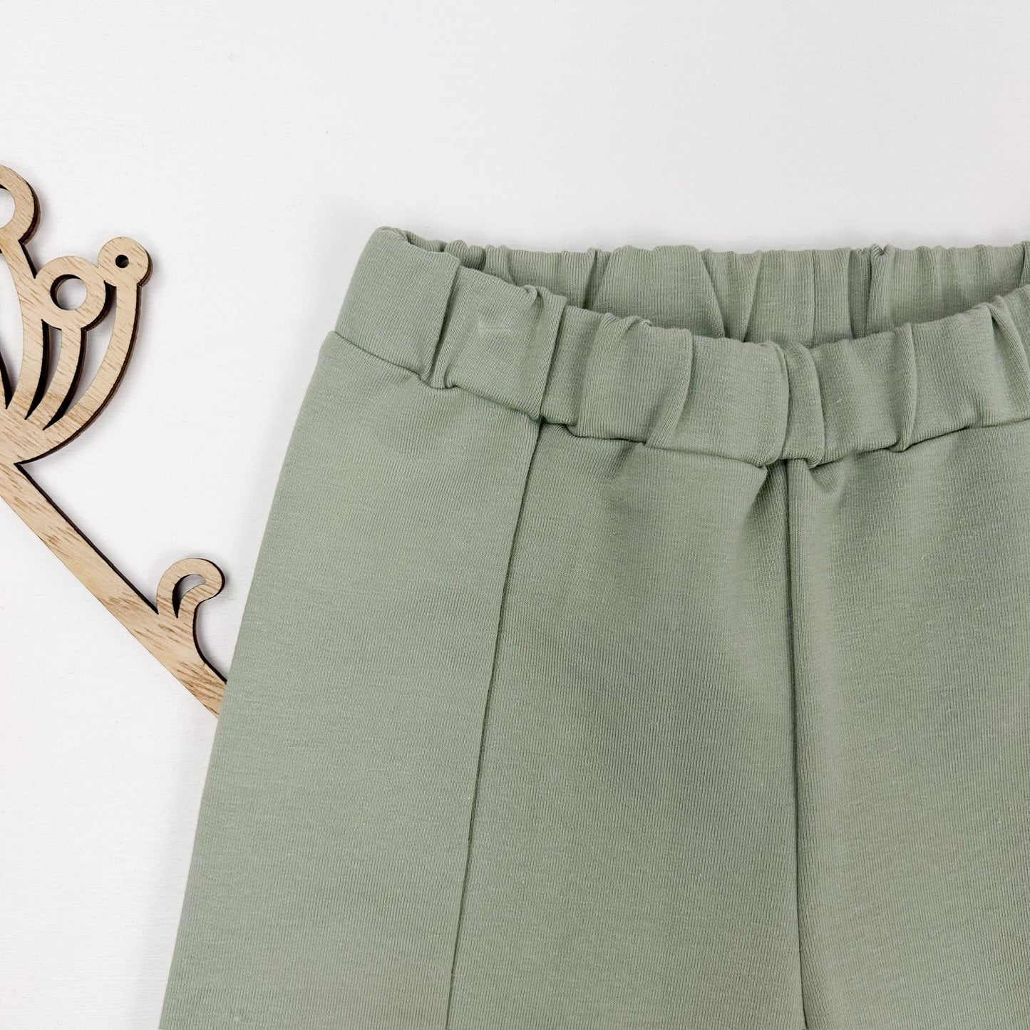 Salbeiglück – Shorts in zartem Mintgrün
