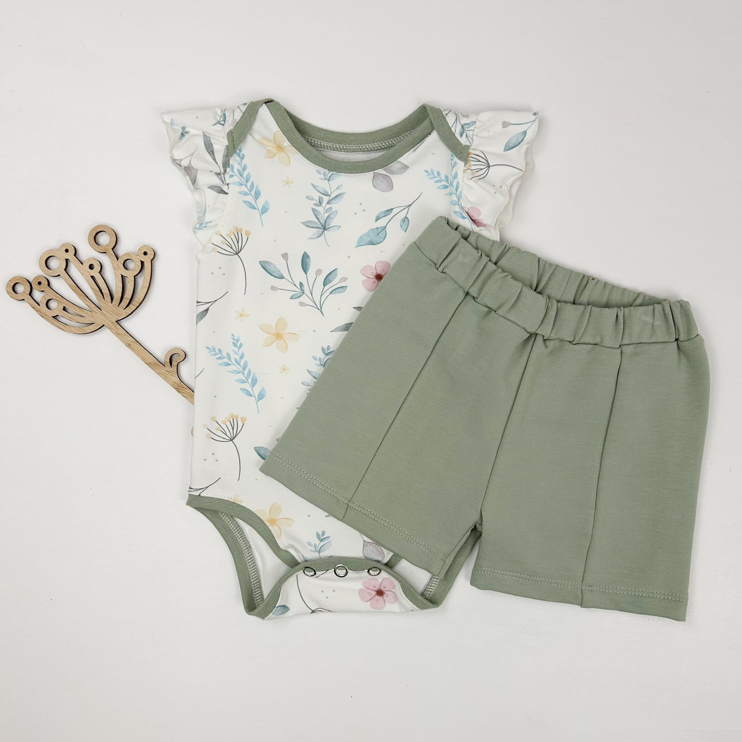 Salbeiglück – Shorts in zartem Mintgrün