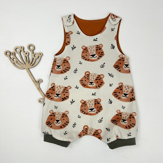 Kleiner Wildfang – Strampler mit Tiger-Print