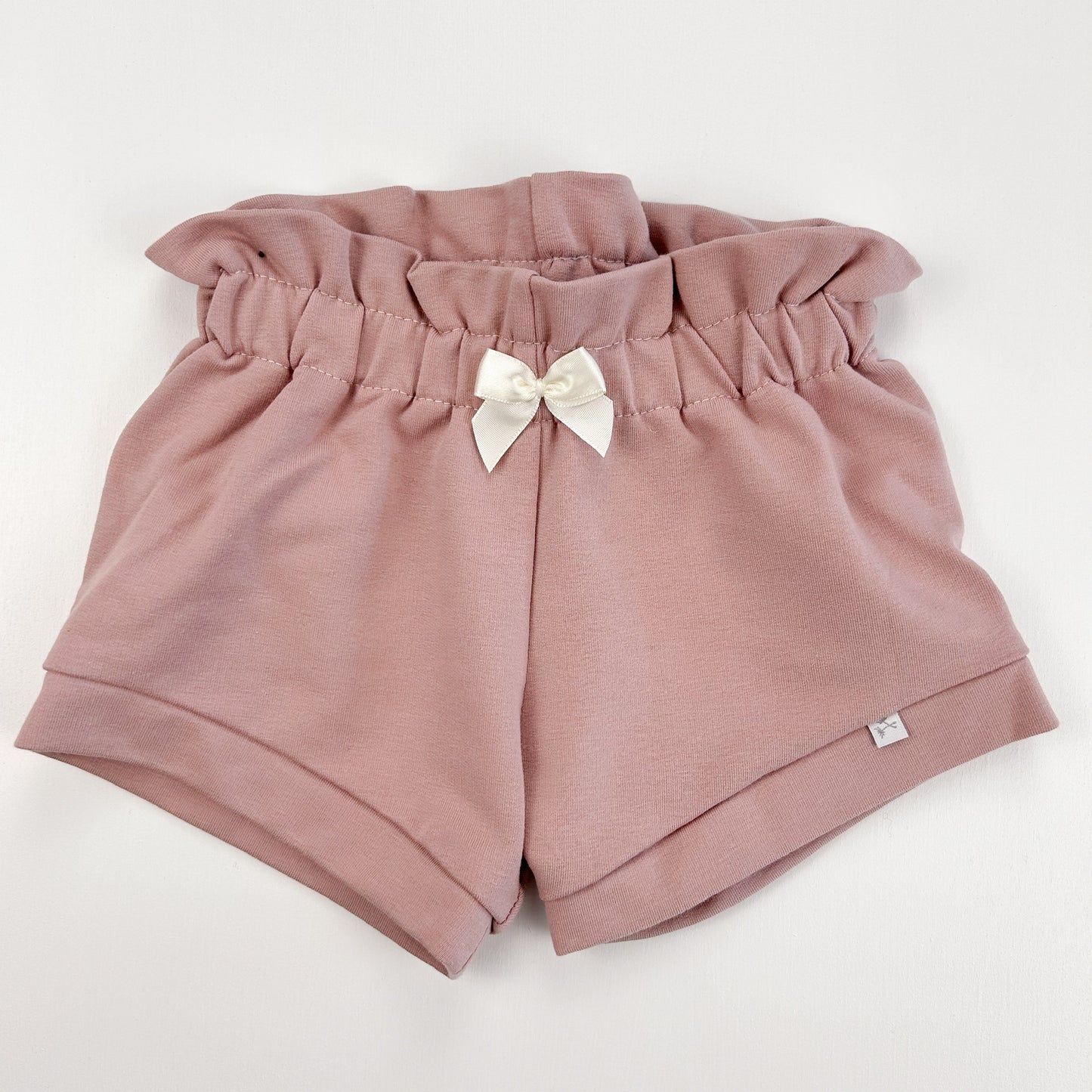 Rosentraum – Elegante Babyshorts mit Paperbag-Bund