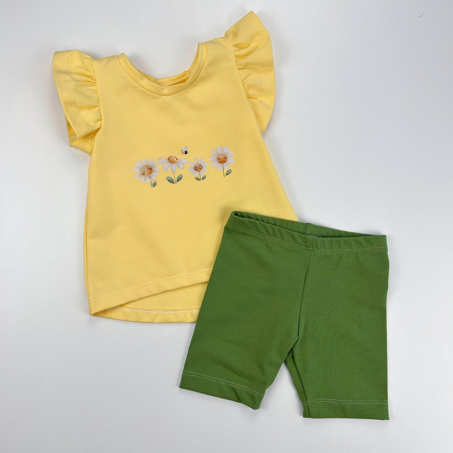 Wiesenfrisch – Radler-Shorts in Apfelgrün