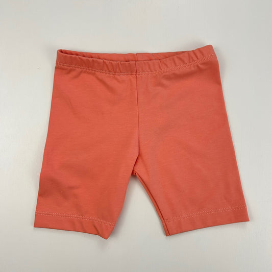 Korallenzauber – Radlershorts in sommerlichem Korallenton