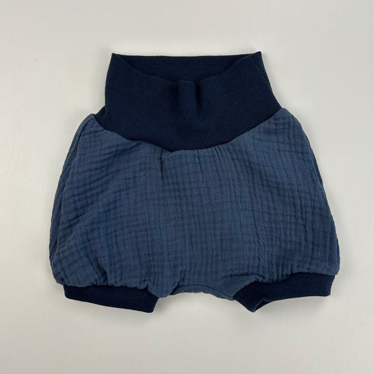Meeresbrise – Bequeme Babyshorts in Jeansblau