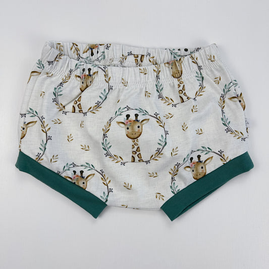 Kleine Giraffenfreunde – Babyshorts aus Bio-Baumwolle
