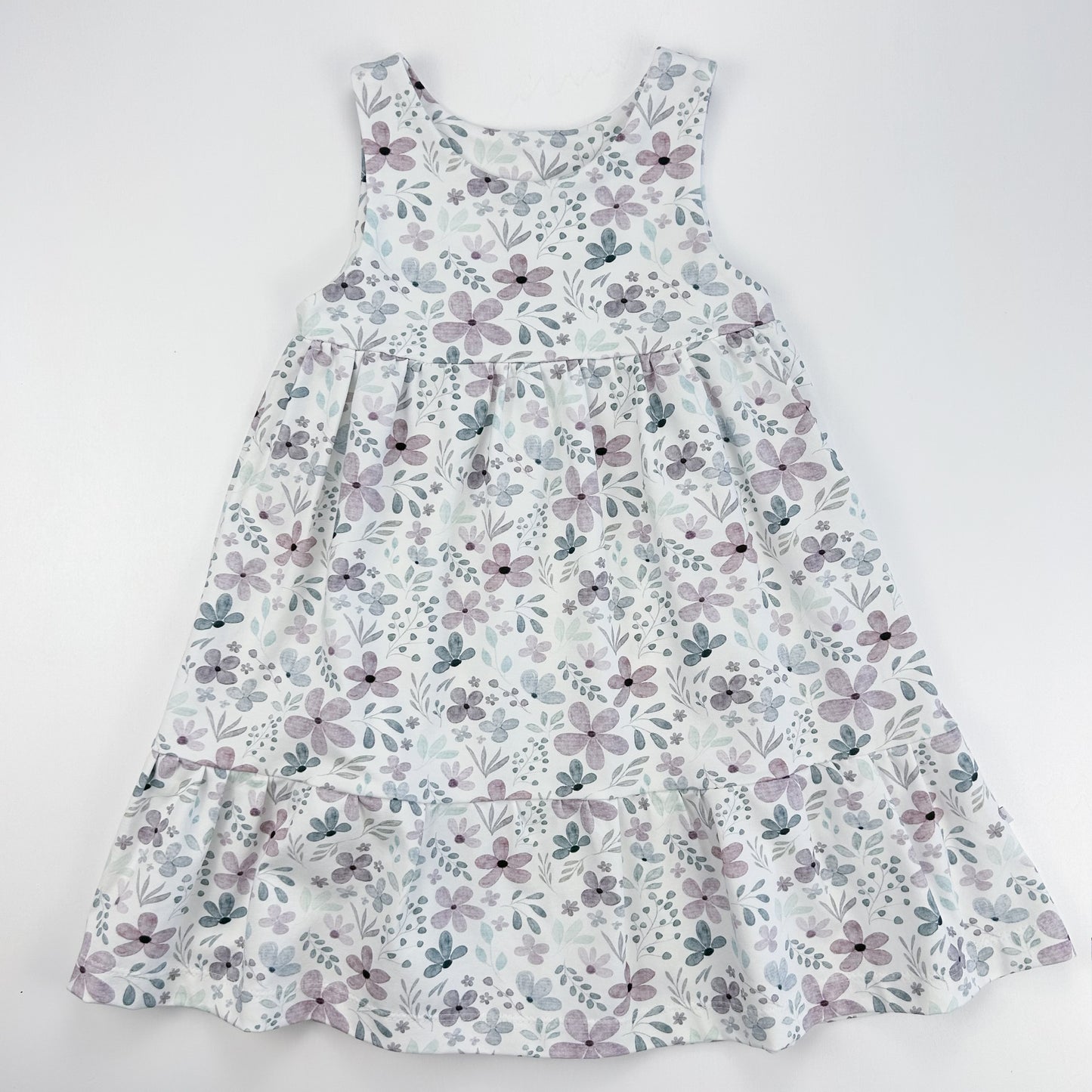 Blütenzauber – Sommerkleid mit zartem Floralprint